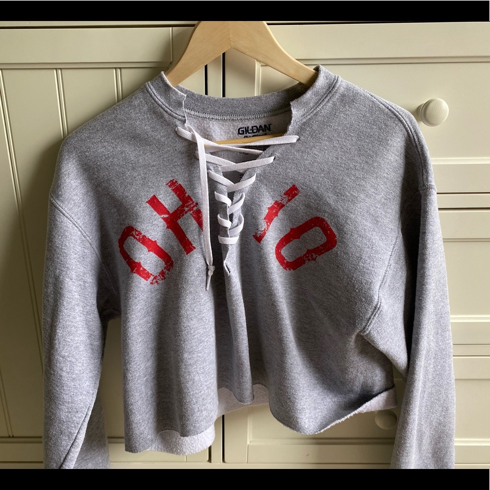 ohio state cropped criss cross sweatshirt